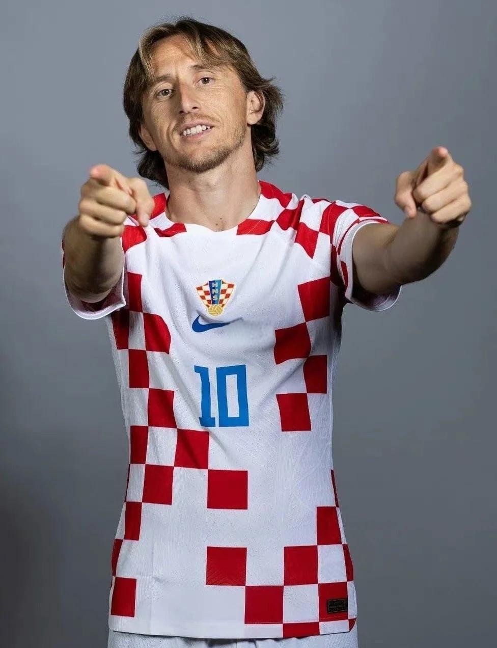 5000字解析萨拉赫爆炸采访 凭啥别人犯错能保住位置，我不行？