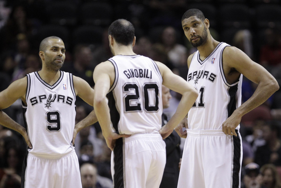 [NBA]阿夫迪亚失误 卡斯尔抢断反击暴扣得手